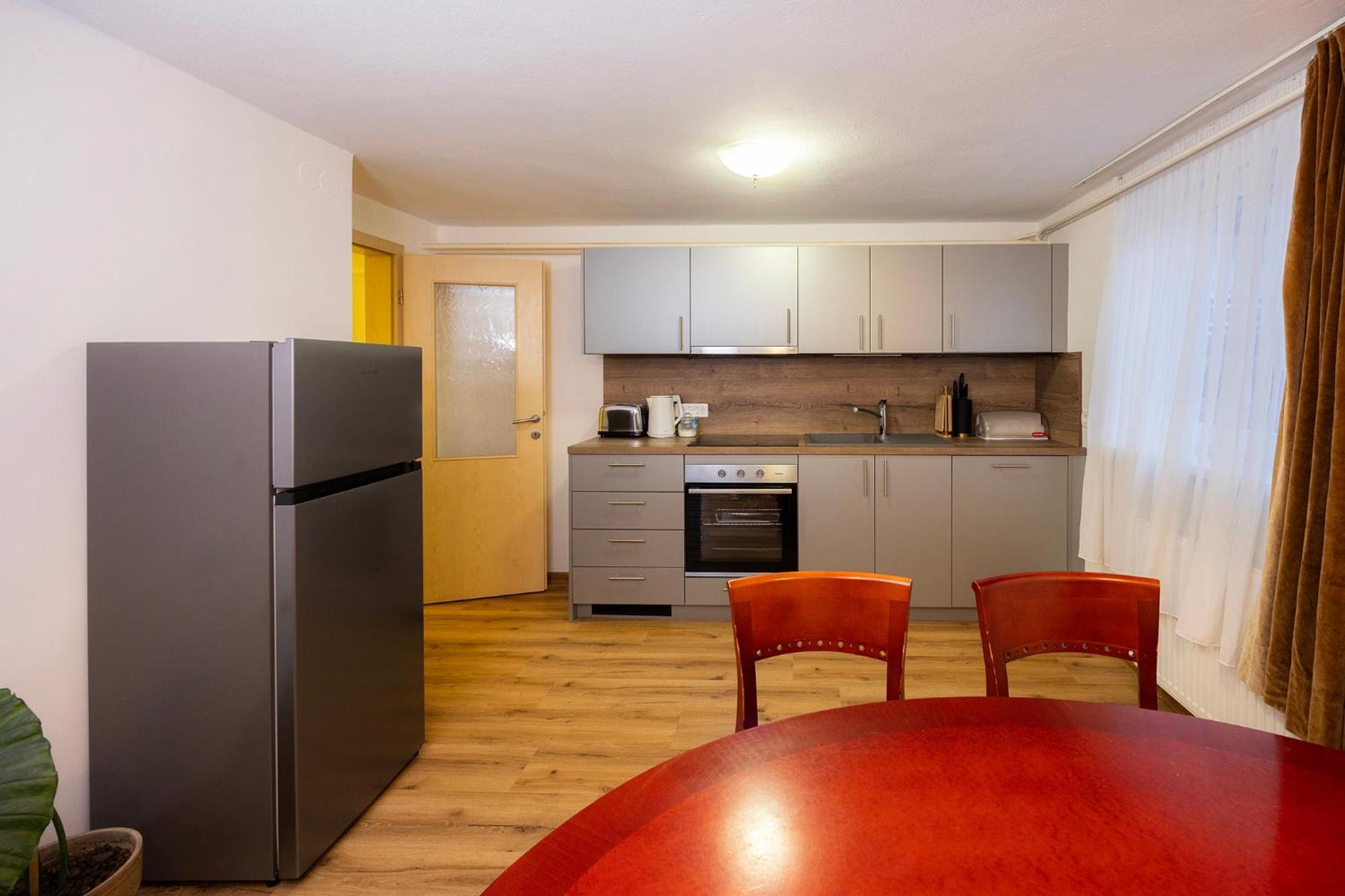 Papas Apartment ليسْتْسي المظهر الخارجي الصورة