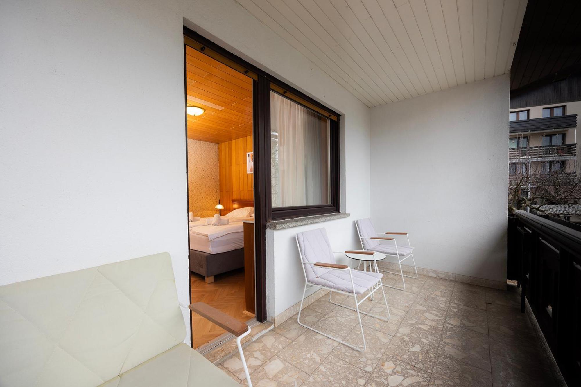 Papas Apartment ليسْتْسي المظهر الخارجي الصورة