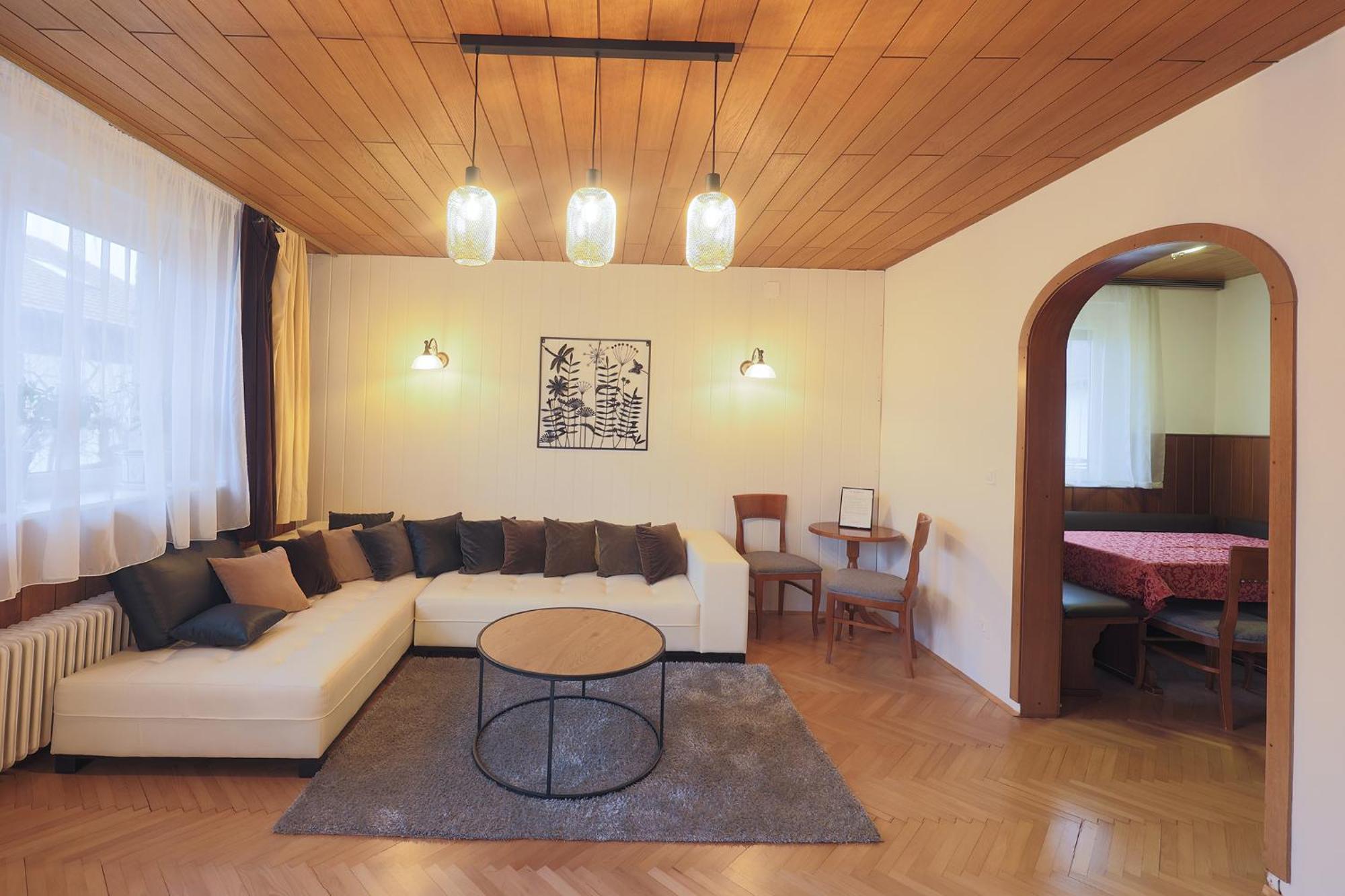 Papas Apartment ليسْتْسي المظهر الخارجي الصورة